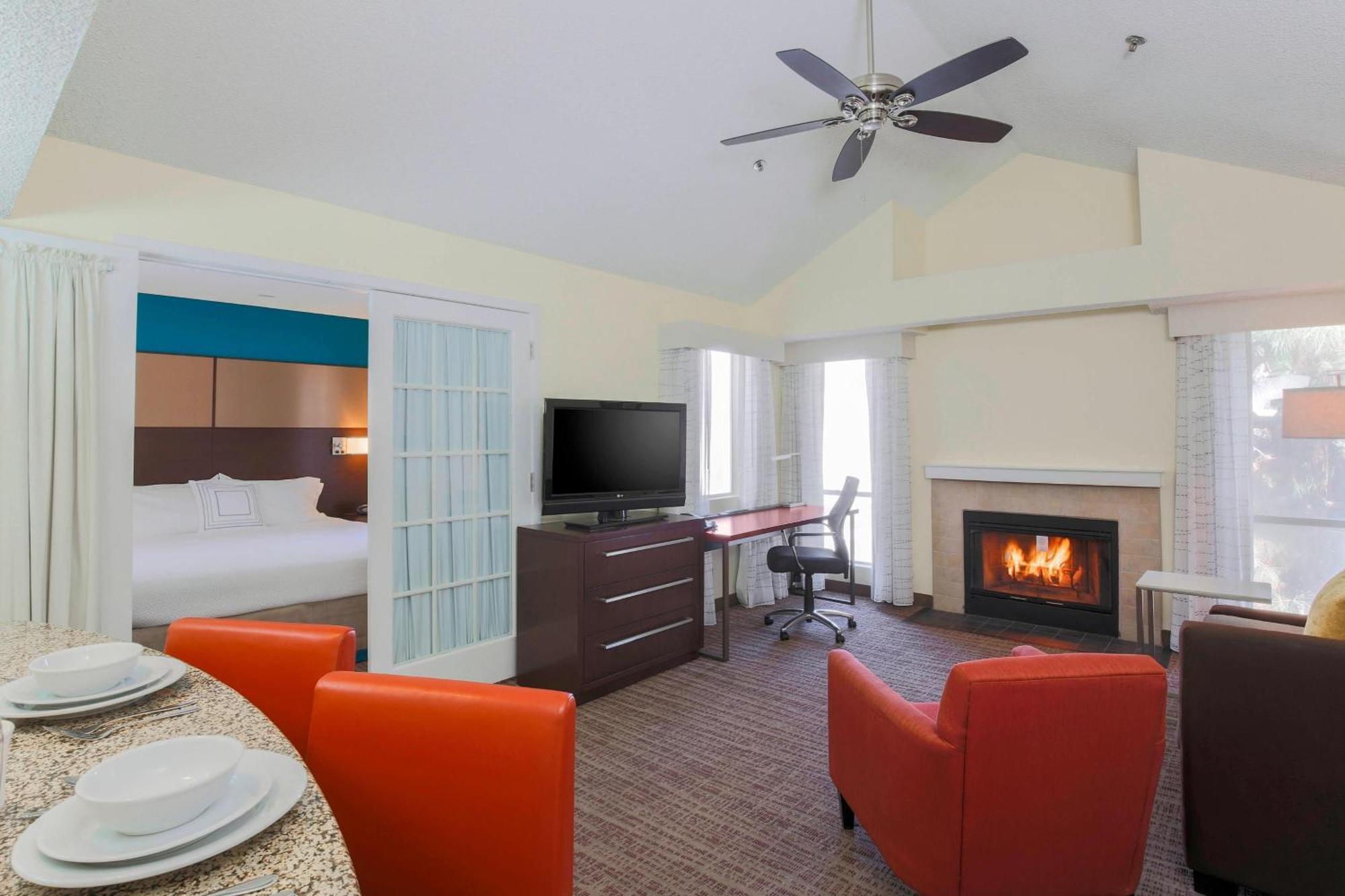 Residence Inn Bakersfield Exterior photo